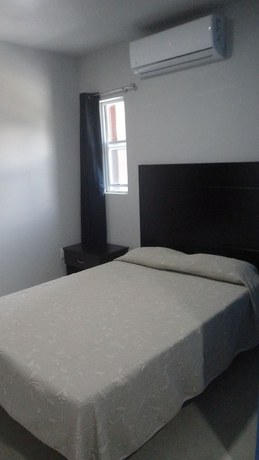 Imagen de la habitación del Hotel Tampico Express. Foto 14