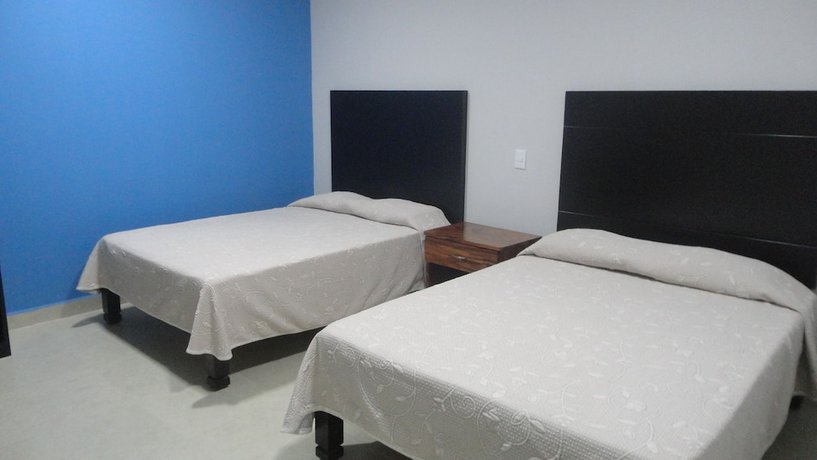 Imagen de la habitación del Hotel Tampico Express. Foto 15