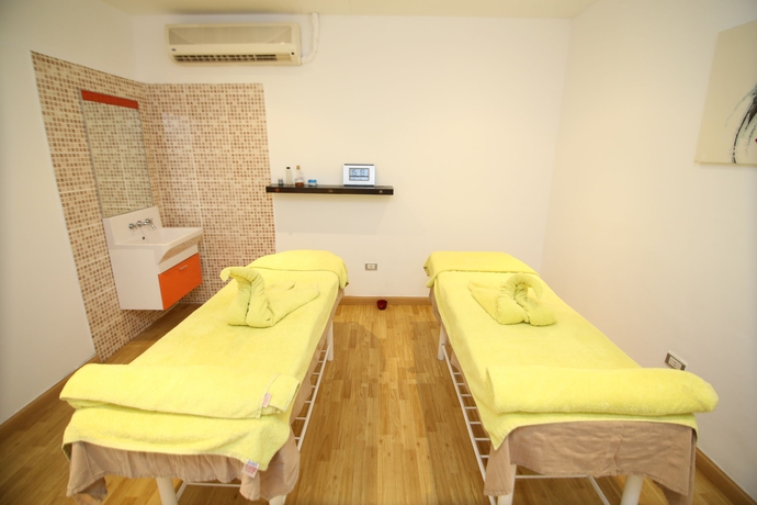 Imagen de los interiores del Hotel Tamra Beach Resort. Foto 8