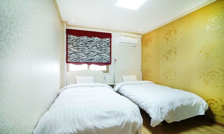 Imagen de la habitación del Hotel Tamragio. Foto 7