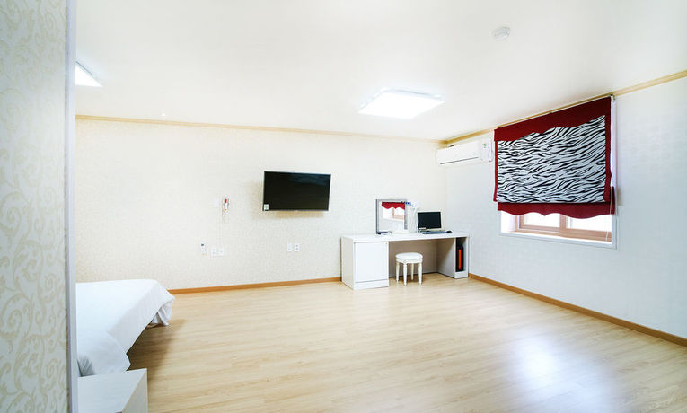 Imagen de la habitación del Hotel Tamragio. Foto 8