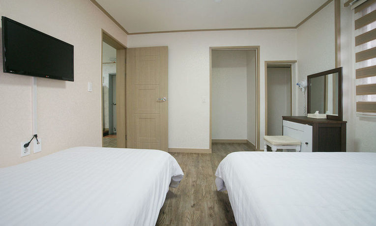 Imagen de la habitación del Hotel Tamragio. Foto 15