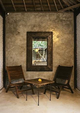 Imagen de los interiores del Hotel Tamuku Padang Padang, CARI Surf Camp. Foto 15