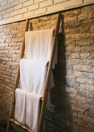 Imagen de la habitación del Hotel Tamuku Padang Padang, CARI Surf Camp. Foto 12
