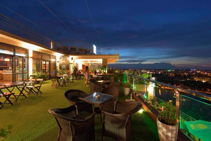 Imagen del bar/restaurante del Hotel Tan Binh. Foto 7