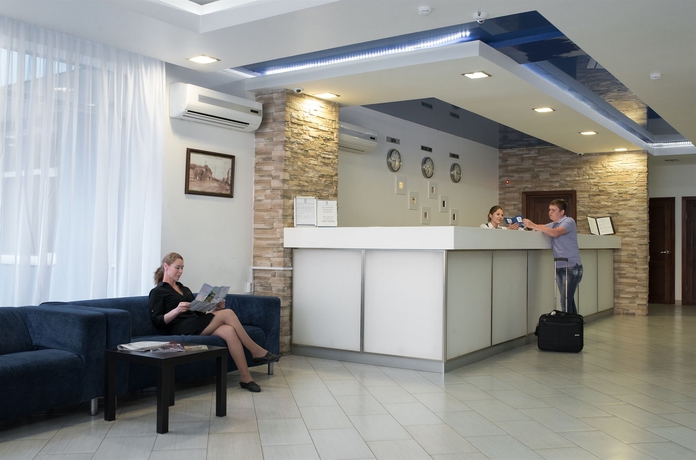 Imagen de los interiores del Hotel Tan. Foto 16