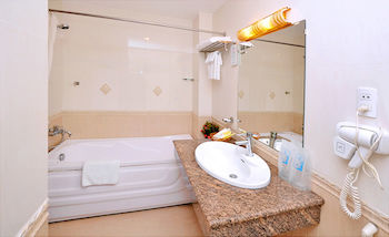 Imagen de la habitación del Hotel Tan Hoang Long District 5. Foto 12