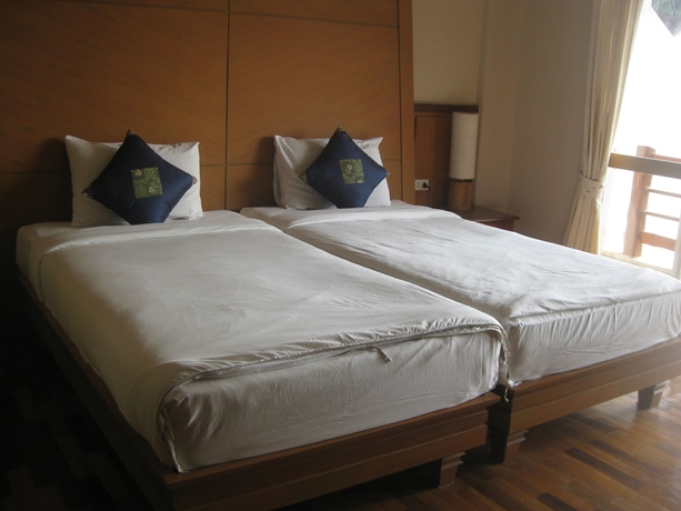 Imagen de la habitación del Hotel Tanaosri Resort. Foto 4