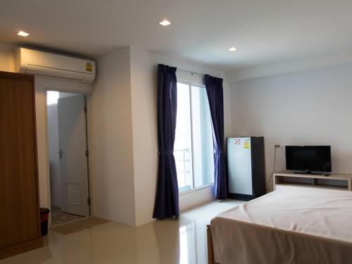 Imagen de la habitación del Hotel Tanatip Place. Foto 16