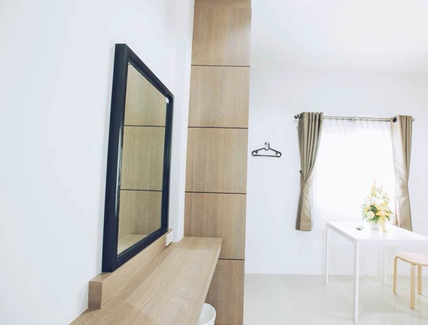 Imagen de la habitación del Hotel Tanban Mansion Surin. Foto 15