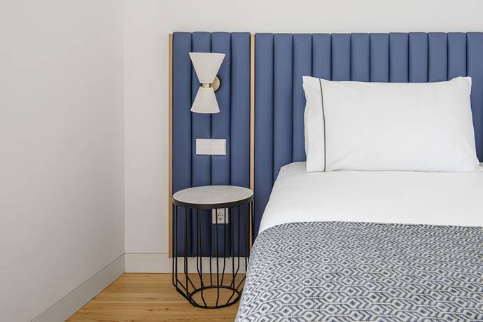 Imagen de la habitación del Hotel Tandem Palacio Alfama Suites. Foto 4