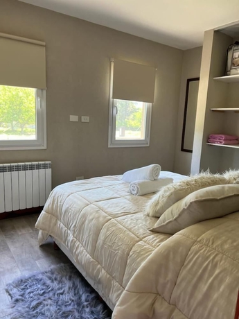 Imagen de la habitación del Hotel Tandil del Lago. Foto 4
