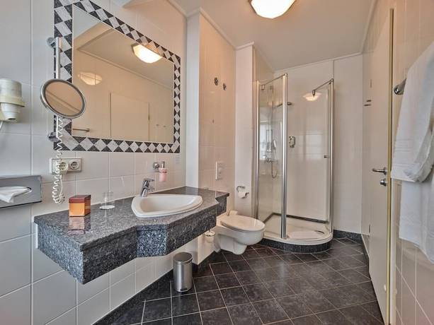 Imagen de la habitación del Hotel Tandreas, Giessen. Foto 19