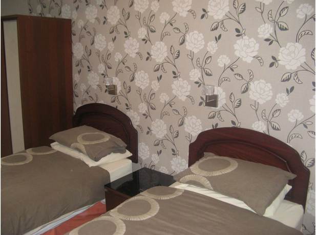 Imagen de la habitación del Hotel Tanes. Foto 13