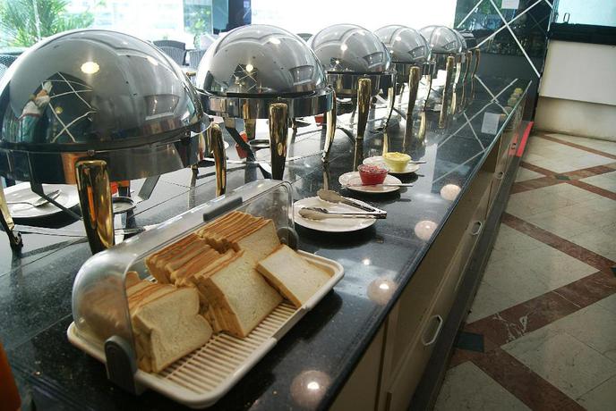 Imagen del bar/restaurante del Hotel Tang Dynasty Hotel. Foto 3