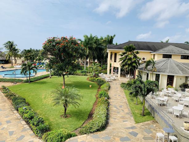 Imagen general del Hotel Tanga Beach Resort And Spa. Foto 1