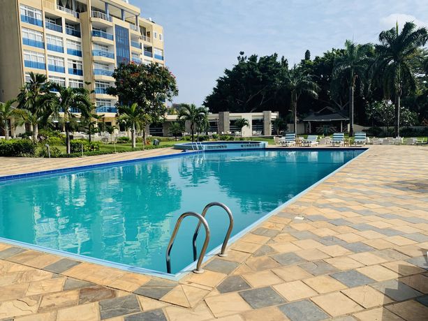 Imagen de la piscina del Hotel Tanga Beach Resort And Spa. Foto 20