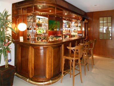 Imagen del bar/restaurante del Hotel Tanger. Foto 2