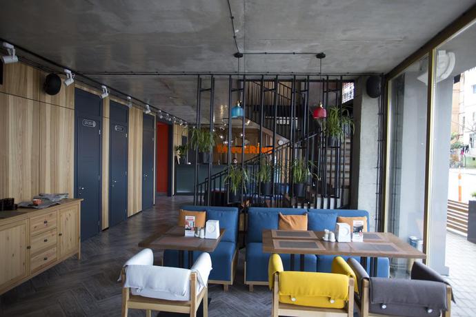 Imagen del bar/restaurante del Hotel Tangerine Apart Batumi. Foto 3