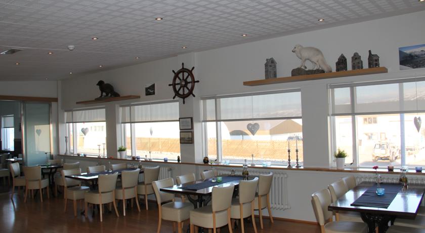 Imagen de los interiores del Hotel Tangi. Foto 10