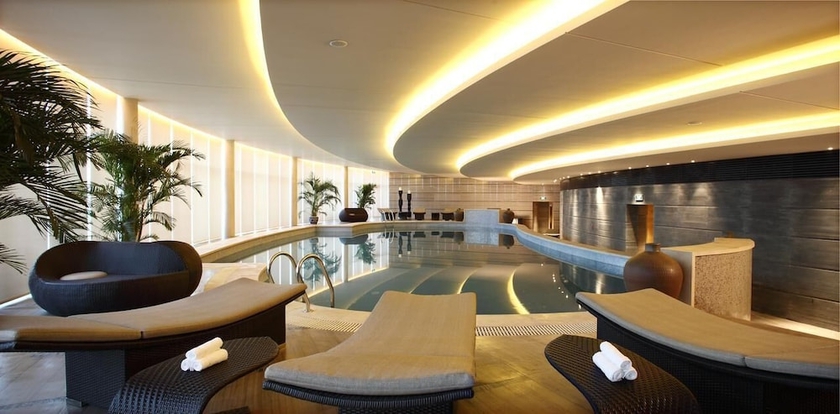 Imagen de la piscina del Hotel Tangla Tianjin. Foto 18
