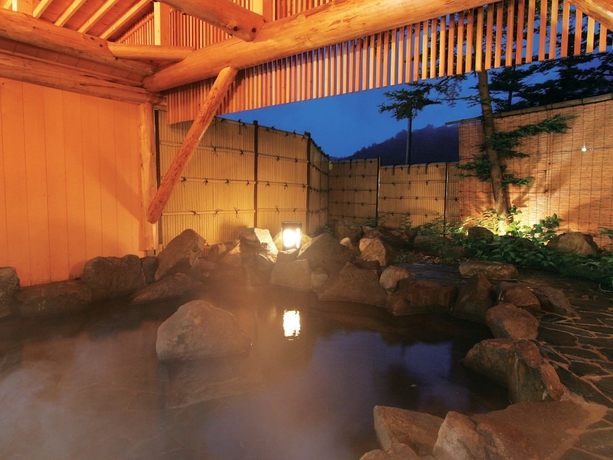 Imagen de la piscina del Hotel Tangram. Foto 16