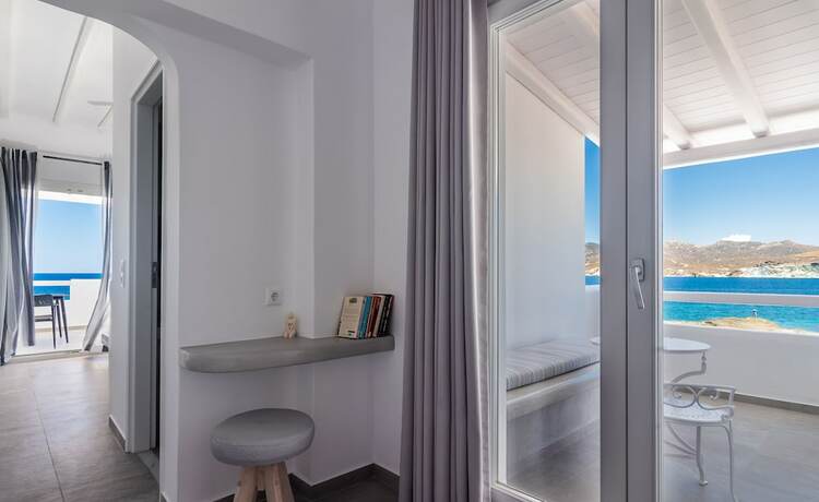 Imagen de la habitación del Hotel Tania Milos. Foto 13