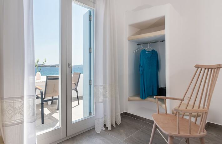 Imagen de la habitación del Hotel Tania Milos. Foto 15