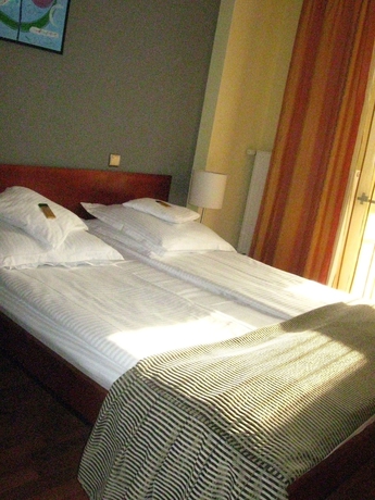 Imagen de la habitación del Hotel Tania-frankfurt. Foto 3