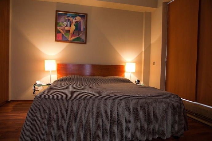 Imagen de la habitación del Hotel Tania-frankfurt. Foto 4