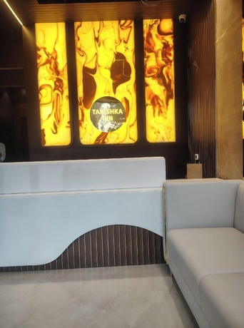 Imagen de los interiores del Hotel Tanishka INN. Foto 16