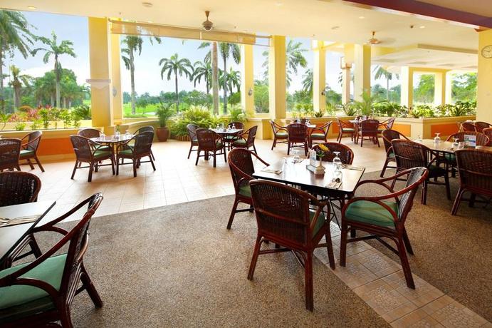 Imagen del bar/restaurante del Hotel Tanjong Puteri Golf Resort - Malaysia. Foto 3