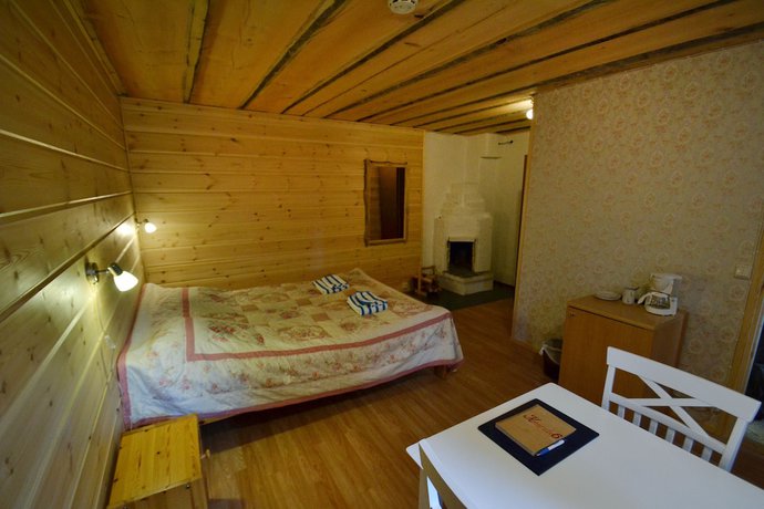 Imagen de la habitación del Hotel Tankavaara Gold Village. Foto 16