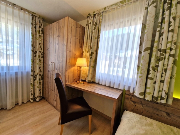 Imagen de la habitación del Hotel Tanne Tonbach - Wellness and Wohlf&uuml;hl. Foto 3