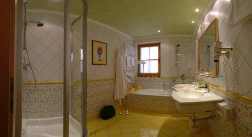 Imagen de la habitación del Hotel Tannenhof Alpines Lifestyle. Foto 7