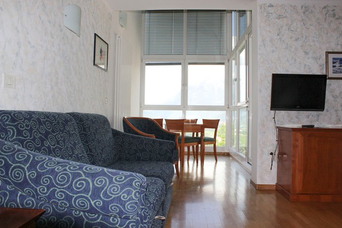 Imagen de la habitación del Hotel Tannerhof, St. Georgen - San Giorgio. Foto 5