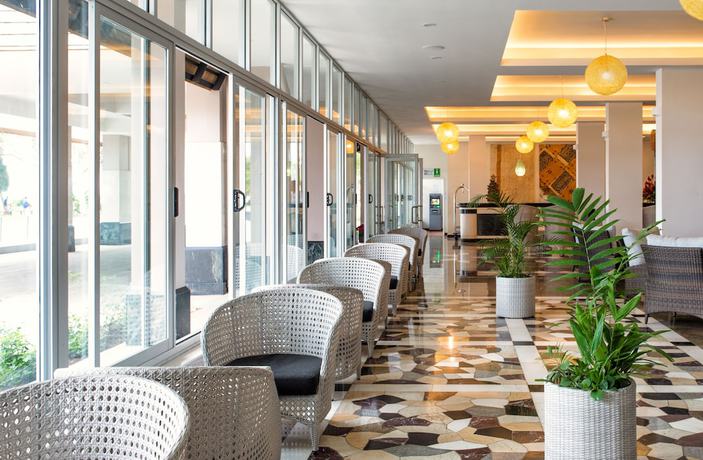 Imagen de los interiores del Hotel Tanoa International Dateline. Foto 17