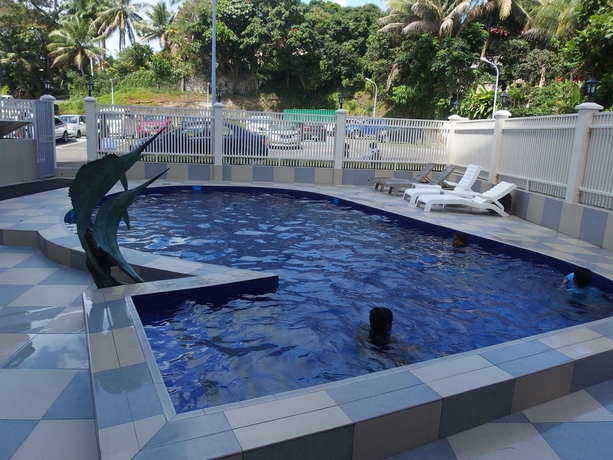 Imagen de la piscina del Hotel Tanoa Plaza Suva. Foto 14
