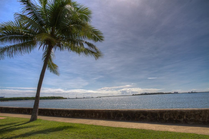 Imagen de los exteriores del Hotel Tanoa Waterfront. Foto 5