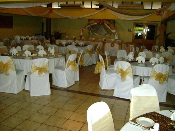 Imagen de los interiores del Hotel Tanoa Waterfront. Foto 9