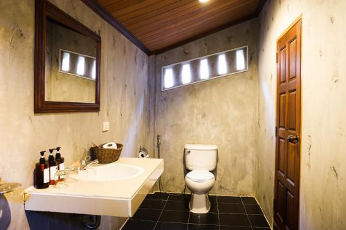 Imagen de la habitación del Hotel Tanote Villa. Foto 21