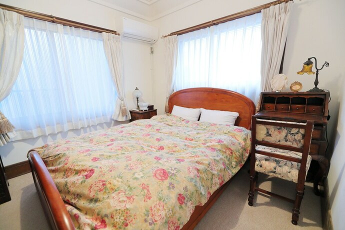 Imagen de la habitación del Hotel Tanoya. Foto 17