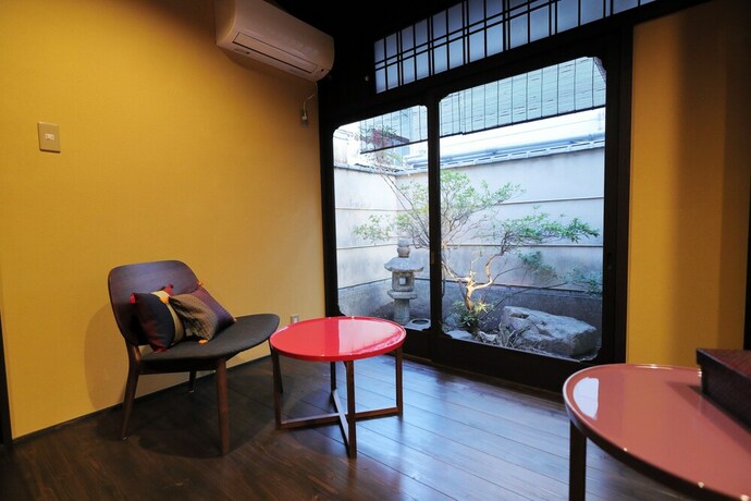 Imagen de la habitación del Hotel Tanoya. Foto 19