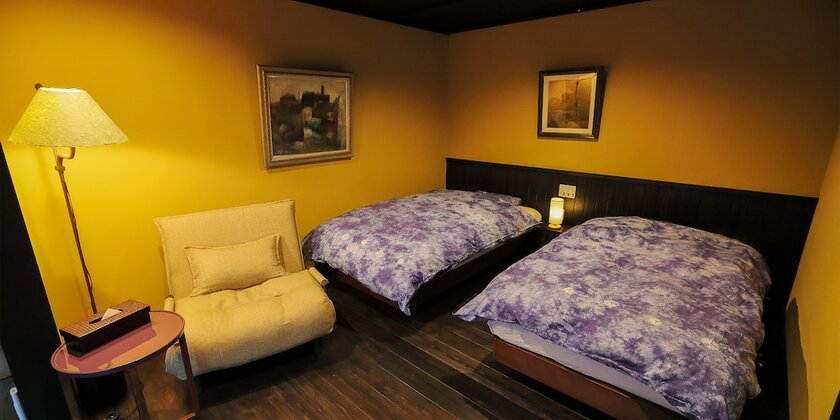 Imagen de la habitación del Hotel Tanoya. Foto 36