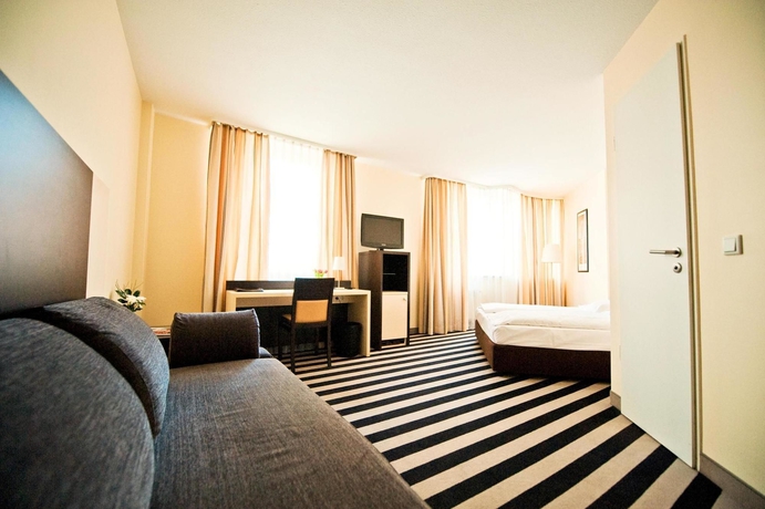 Imagen de la habitación del Hotel Tante ALMA Bristol. Foto 3