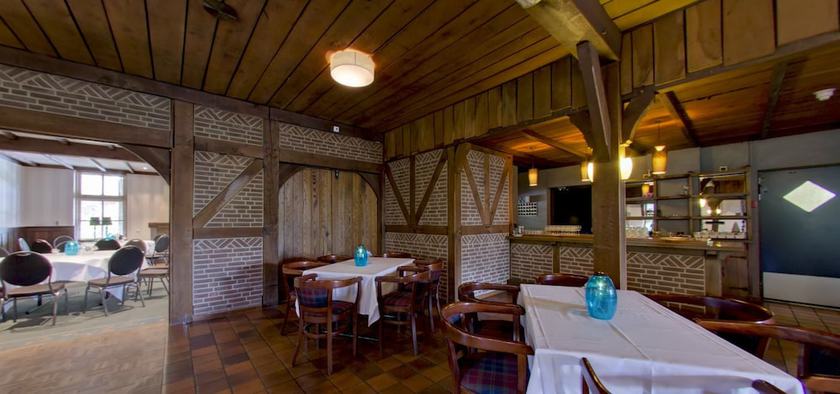 Imagen del bar/restaurante del Hotel Tante Sien. Foto 11