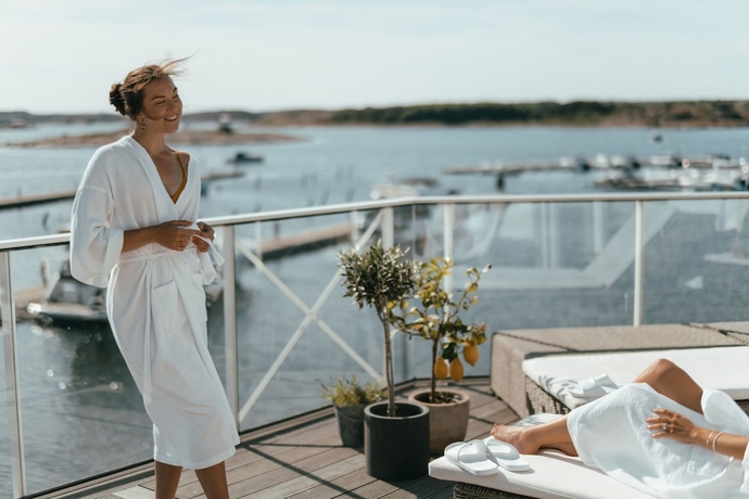Imagen de la piscina del Hotel Tanumstrand. Foto 19