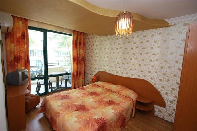 Imagen de la habitación del Hotel Tanya. Foto 9