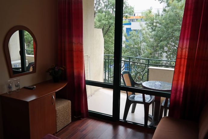 Imagen de la habitación del Hotel Tanya. Foto 12