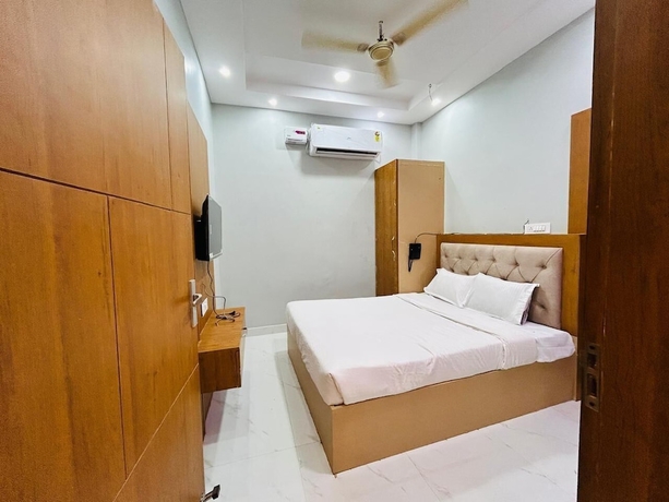 Imagen de la habitación del Hotel Tanya Palace. Foto 5